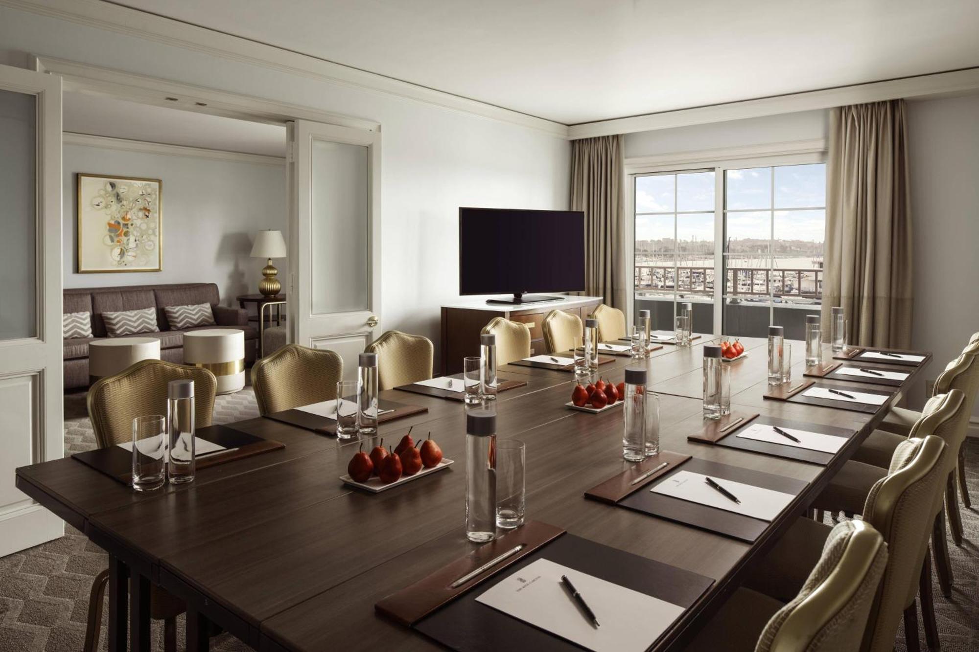 The Ritz-carlton, Marina Del Rey Hotel 5*